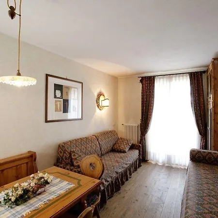 Perla Hotel 3*